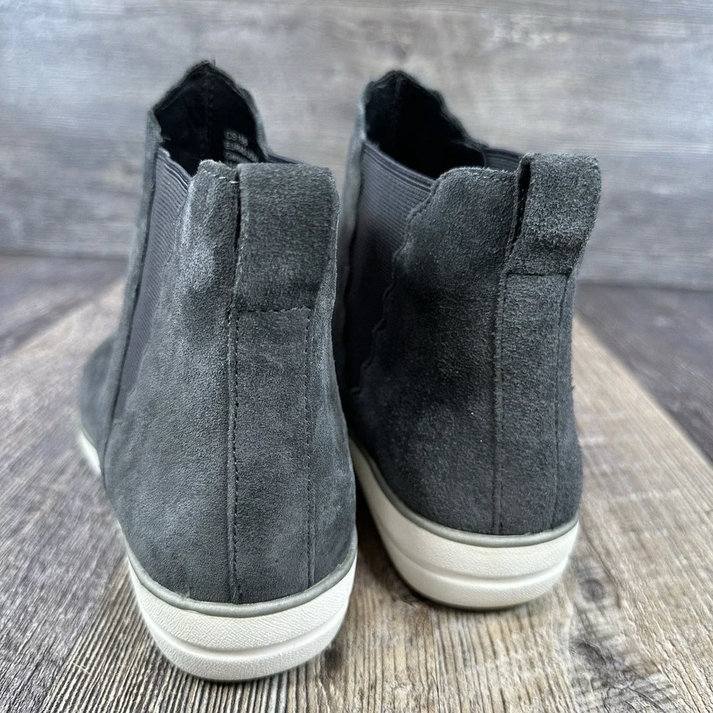 Aetrex Alanna Gray Suede Leather Chelsea Pull On Ankle Boot Bootie Women's 9-9.5